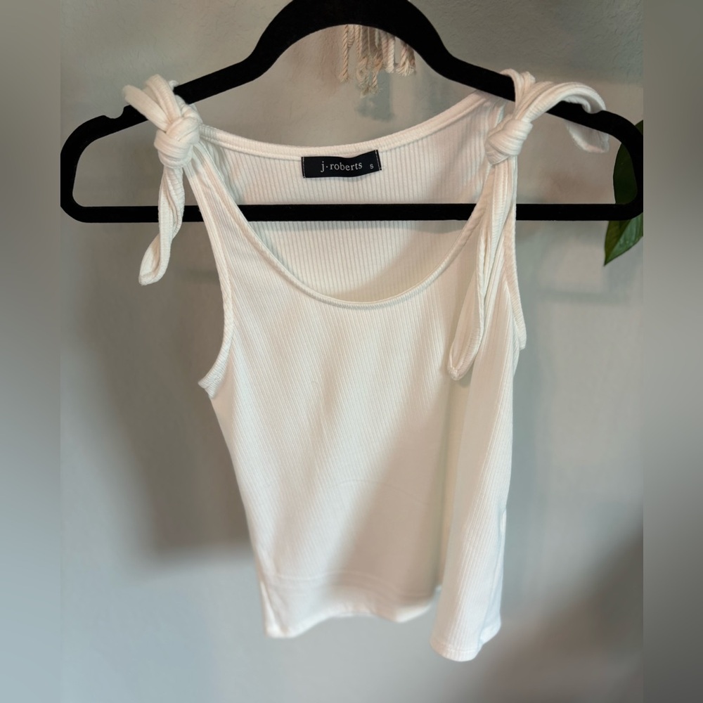 White tank
